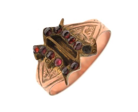 19th century garnet letterhead rose gold and yellow metal ring, size M½ approx, unmarked, 2g gross approx (a/f)