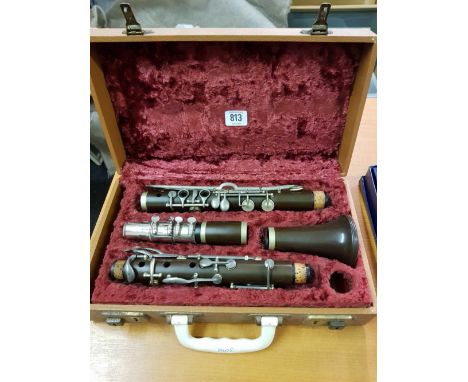 CASED BROWN CLARINET, NO VISIBLE NAME 