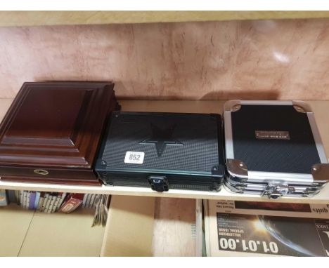 1 SMALL ALUMINIUM CD CARRY CASE, A RED WOOD WAT STORAGE DISPLAY BOX AND 1 OTHER 