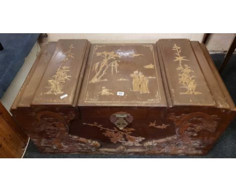 AN ORIENTAL CARVED CAMPHOR WOOD TRUNK A/F