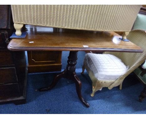 A 19TH CENTURY MAHOGANY RECTANGULAR TILT TOP TRIPOD TABLE, approximate size length 97cm x width 61cm x height 69cm