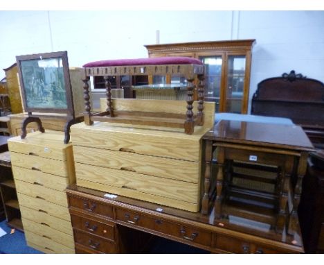 AN OAK NEST OF THREE TABLES, an oak stool and a folding firescreen/table (3)