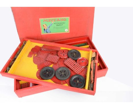 Meccano 1950'S Sets 7 and 8a and 9A in red boxes with E20R Electric Motor and early Literature (qty), Set 7 appears to have m