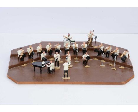 20 pce 1930's Radio Orchestra complete with tiered stage,  standard 'Britains' 54mm scale loose figures, complete with microp