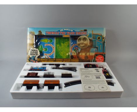 An OO Gauge Unused Hornby R. 181 World of Thomas the Tank Engine Electric Train Set, Very Good Condition.
