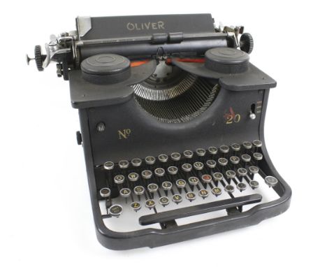 A 1930s vintage 'Oliver' manual typewriter. No.20, H24cm