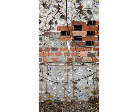 A pair of weathered steel arrow head garden obelisks, approx. 160 cm h x 38 cm dia (2) 