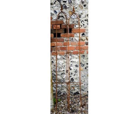 A pair of weathered steel arrow head garden obelisks, approx. 160 cm h x 23 cm dia (2) 