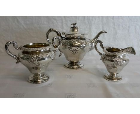 A 3 piece early Victorian Edinburgh silver tea service by Leonard Urquhart, dated 1839