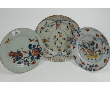 Early 18th century Chinese Imari palette plate with bird and floral decoration, 23cm and two 18th century Delft tin glazed po