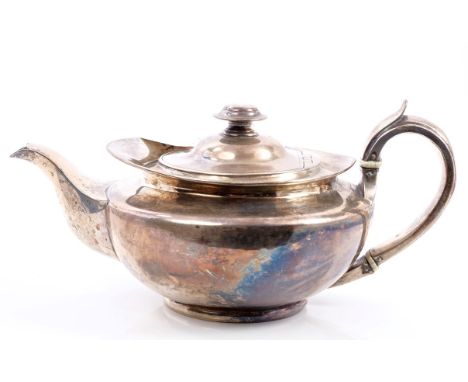 William IV silver teapot of compressed baluster form, with flared border, silver loop handle with ivory insulators, hinged do