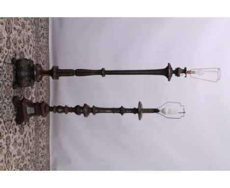 17th century Italian-style giltwood torchère of stepped knopped form inset with mirrored panel on triform scrolled base, conv