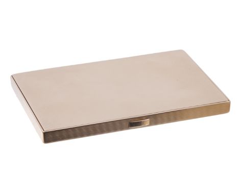 Fine Cartier gold (9ct) cigarette case with invisible hinge, push-button with sprung-opening mechanism and reeded decoration,