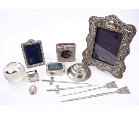 Selection of miscellaneous silver and white metal, including Victorian silver photograph frame (Birmingham 1899), another sma