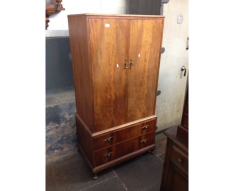 A LIGHT MAHOGANY TALLBOY. W84CM D55CM H164CM