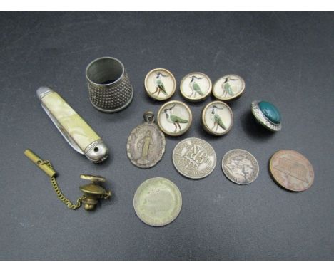 Vintage Guinness buttons, mother of pearl knife and coins etc&nbsp;