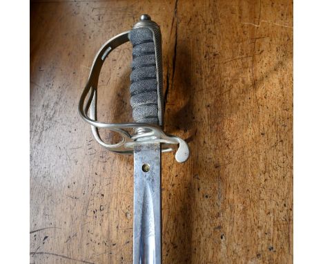 British Royal Artillery Officers Sword, polished regulation blade (not numbered) etched with crowned royal arms, cipher and r