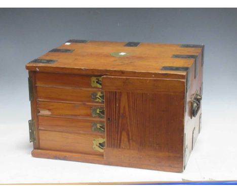 An Edwardian pine canteen box with a silver plated part service of flatware contents (lacks a door)