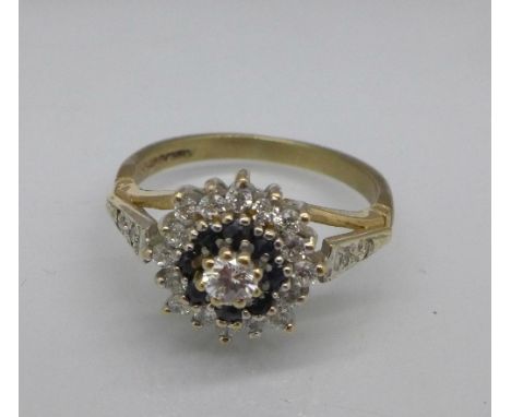 A 9ct gold cluster ring, 2.8g, K