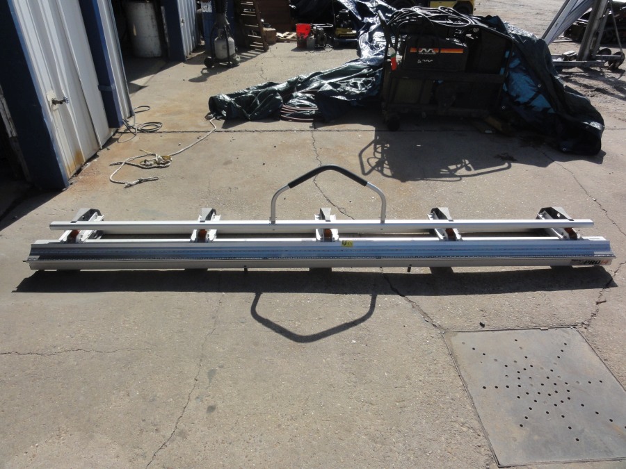 { Option of lots 571, 572 } Tapco Pro 14 Aluminum Siding Brake, 10'6"