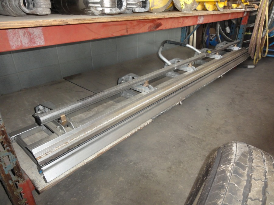 { Option of lots 571, 572 } Tapco Pro 14 Aluminum Siding Brake, 10'6"