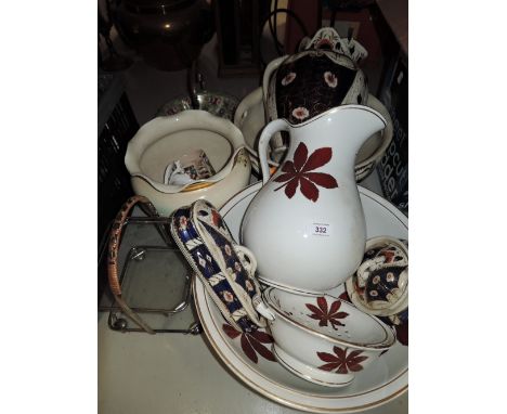 A selection of vintage ceramics including Imari ware