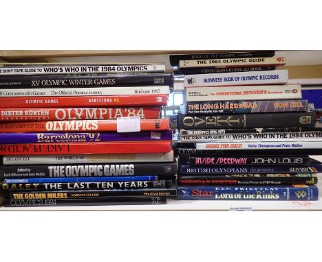 Shelf of mixed sporting books to include Olympics. Not available for in-house P&P, contact Paul O'Hea at Mailboxes on 01925 6