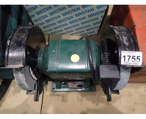 Parkside PDOS 200 BZ bench grinder. Not available for in-house P&P, contact Paul O'Hea at Mailboxes on 01925 659133All electr