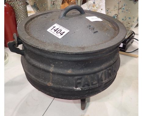 Cast iron soup cauldron. Not available for in-house P&amp;P, contact Paul O'Hea at Mailboxes on 01925 659133 