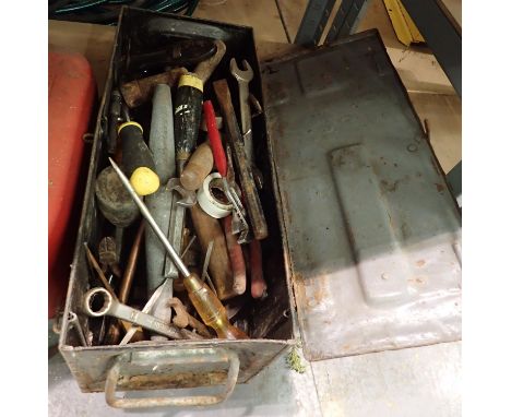 Metal toolbox with tool contents. Not available for in-house P&amp;P, contact Paul O'Hea at Mailboxes on 01925 659133 