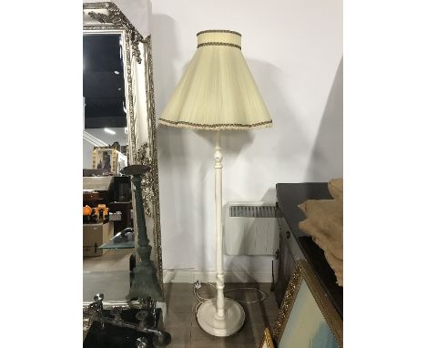 STANDARD LAMP