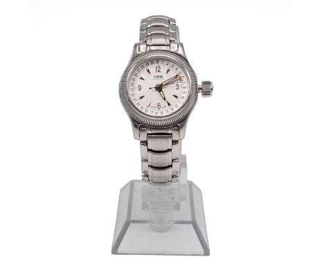 Oris automatic ladies wristwatch, model ref 7492, 23mm stainless steel case and bracelet, silvered dial, Arabic and dart indi