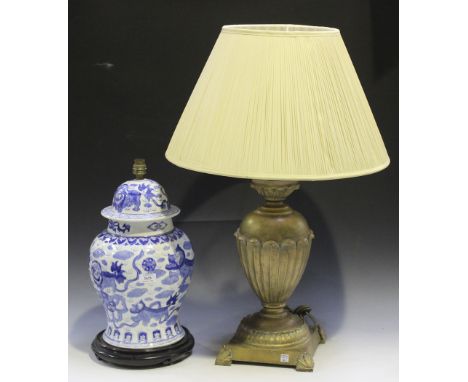 A 20th Century Chinese blue and white ceramic table lamp base of baluster form, height approx 37cm, together with a gilt comp