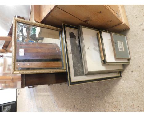 GROUP OF MIXED PRINTS, PICTURES, MIRROR ETC 