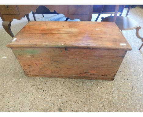 PINE LIFT UP TOP TRUNK 