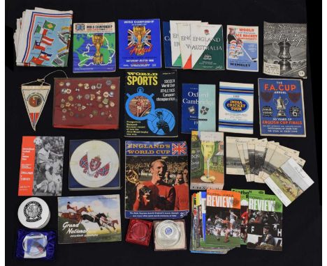 Football Interest - Mixed collection to include quantity of 1970s Football League Review magazines, F.A. Cup Annual 1935, tog