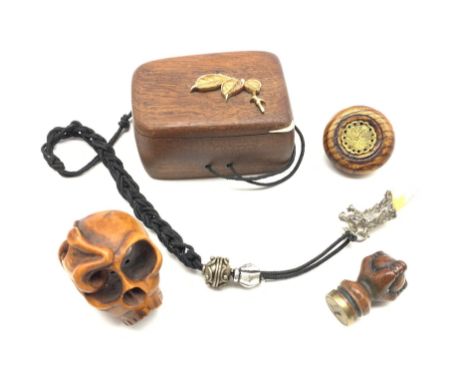 Japanese Meiji hardwood Tonkotsu or box and cover, the top applied with carved ivory leaves, Japanese carved wooden netsuke i