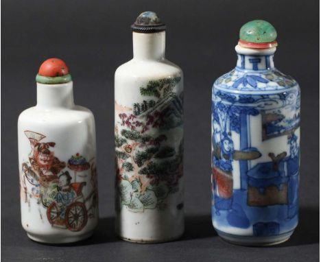 CHINESE BLUE AND WHITE SNUFF BOTTLE, of cylindrical form, a lake side interior scene with copper red highlights, blue six cha