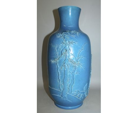 A LARGE CHINESE TURQUOISE GLAZED MOULDED PORCELAIN VASE, in the manner of Wang Binrong, the sides moulded in relief with a sa