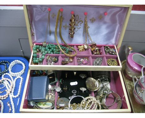 A Quantity of Costume Jewellery, marcasite rings, brooch, Middle Eastern bangle, etc in jewel casket.