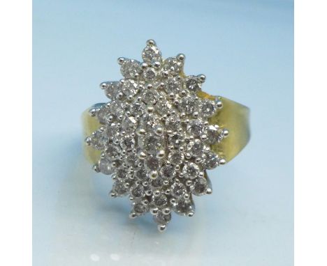 A 9ct gold and diamond cluster ring, 4.1g, K