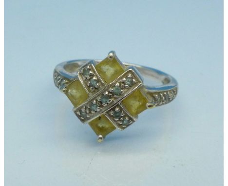 A 9ct gold, stone set ring, 3.1g, N