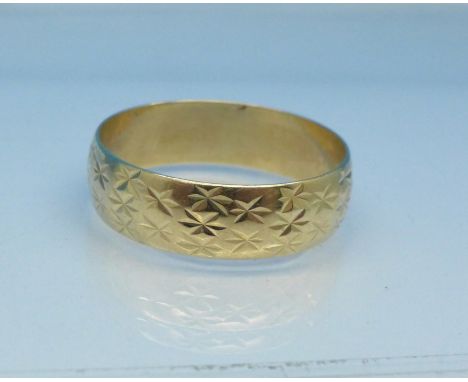 A 9ct gold ring, 2.8g, U