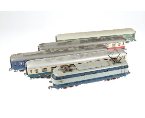 Lima E-Lok E444054, S 0, elektr., mit 4 Lima DB-Wagen, S 0, Alterungsspuren, L 48, noch Z 2