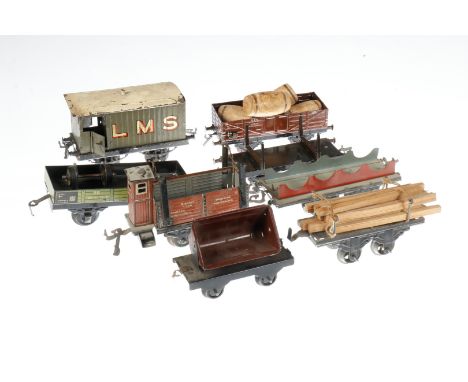 Konv. 8 Güterwagen, S 0, darunter Hornby, Bub, Fleischmann, 1 Radsaz lose, 2 Wagen NV, 1 Dach LS, Z 3-4