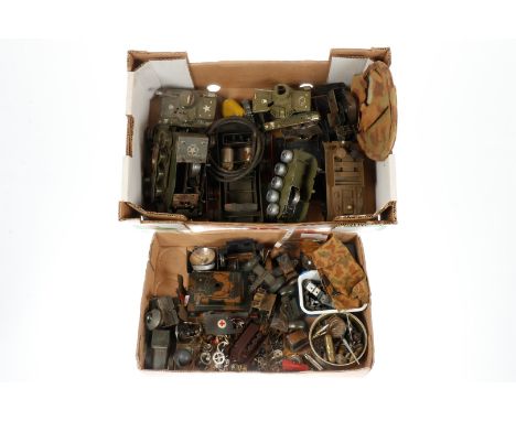 Bastelkonv. für Militärfahrzeuge, darunter Teile von Militärfahrzeugen, tw Gama, Kleinteile wie Räder, Kleinausstattung etc.,
