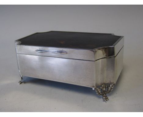 A George V silver Jewel Box with inset tortoiseshell to lid on pierced bracket feet, London 1926