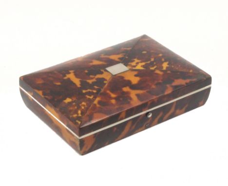 A rectangular tortoiseshell etui by Thomas Lund, London, the curved sides below a cushion top divided into triangles by pewte