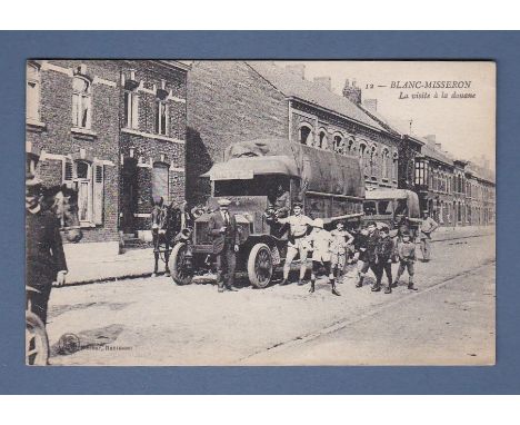 Military France Blanc-Misseron WWI - Interesting postcard of a scene in a street with two vehicles: the first one surrounded 