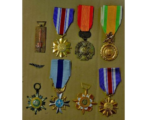 South Vietnamese Medals; Good Conduct Medal, The Gallantry Cross (Anh d?ng b?i tinh), Military Merit Medal and Training Servi